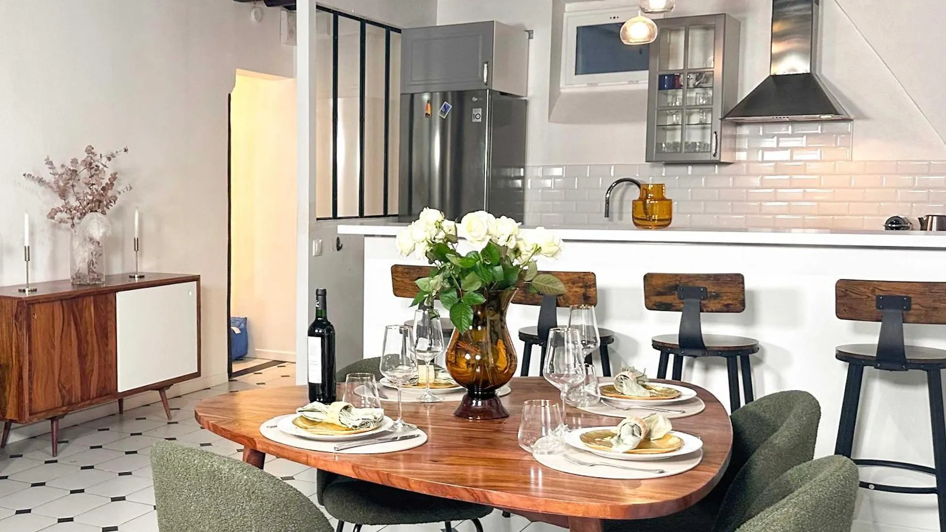 Modern & Spacious Near Le Marais Apartment Paris 0*,  France